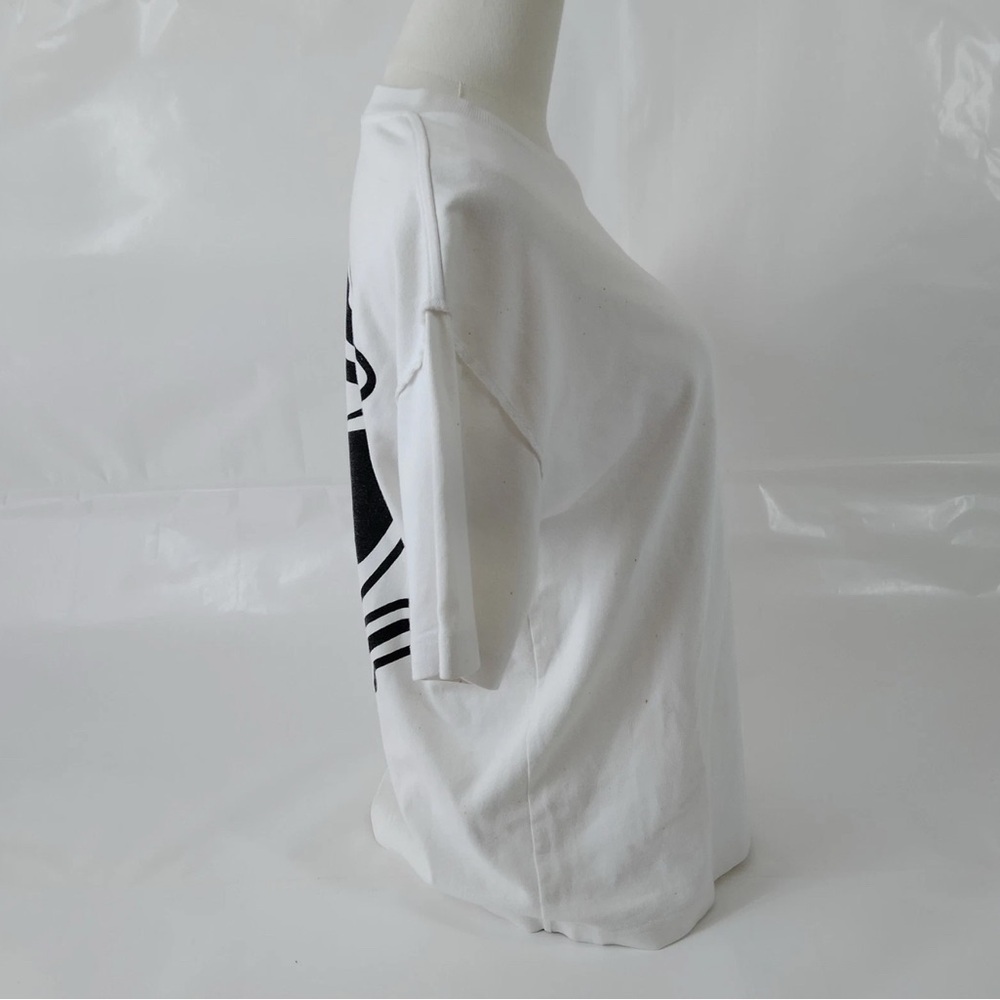 Louis Vuitton White Graphic T-Shirt - Picture 6 of 9